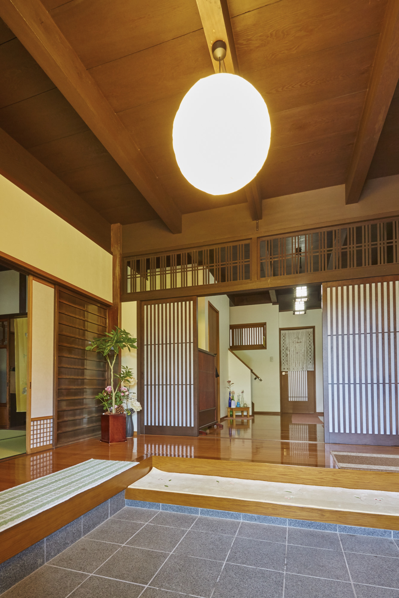 坪庭を眺めながらのバスタイム♪