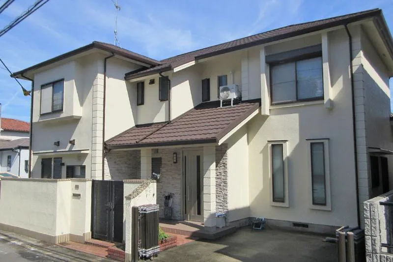 屋根の重ね葺きと外壁塗装工事 施工事例